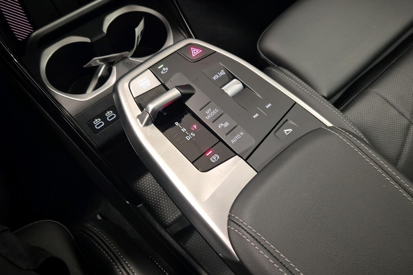 BMW X1 iso kuva 15