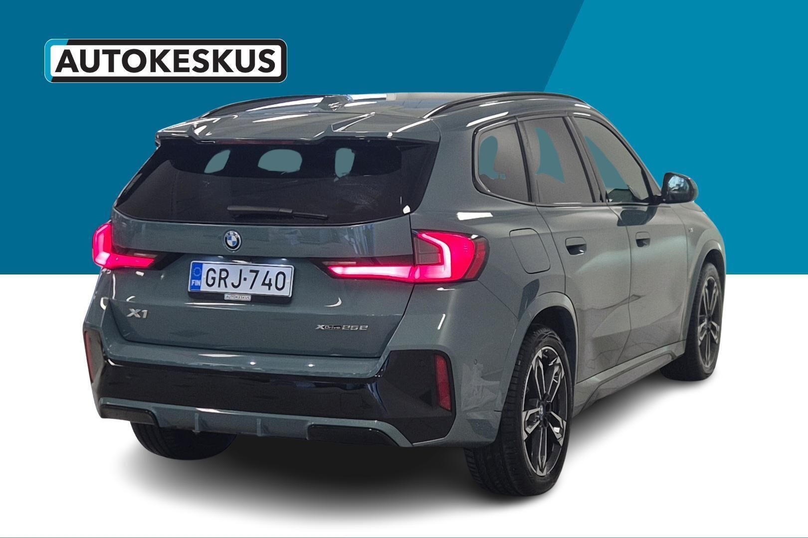 BMW X1 iso kuva 4