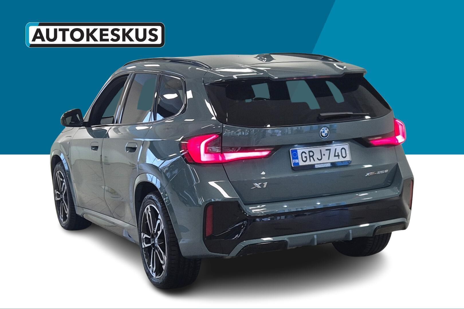 BMW X1 iso kuva 6