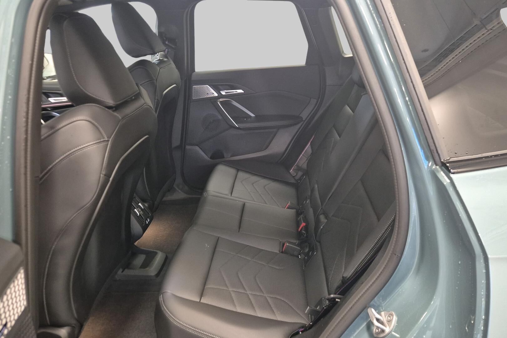 BMW X1 iso kuva 9
