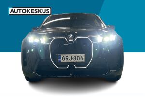 BMW iX esikatselu 11