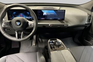 BMW iX esikatselu 7