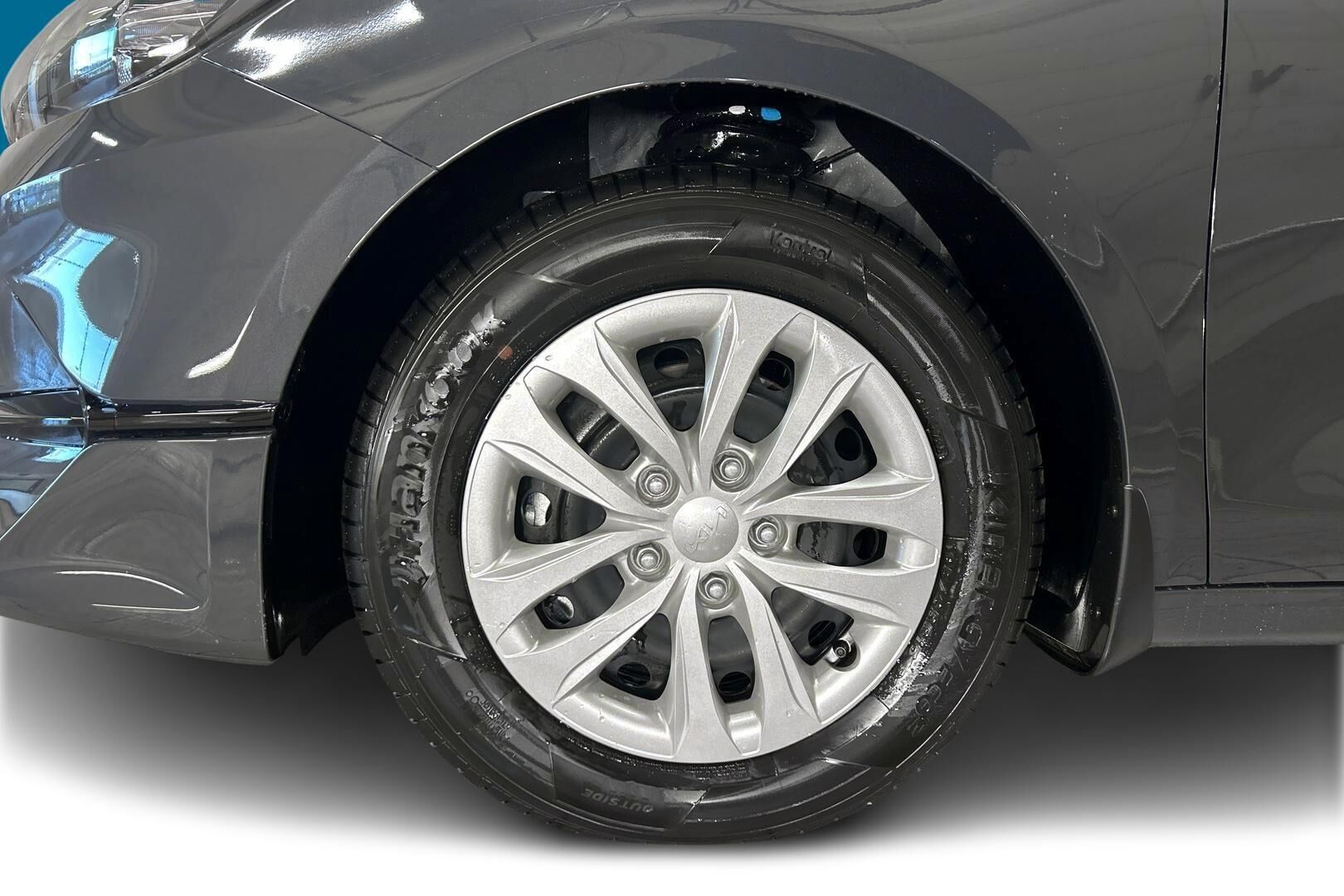 Kia Ceed iso kuva 12