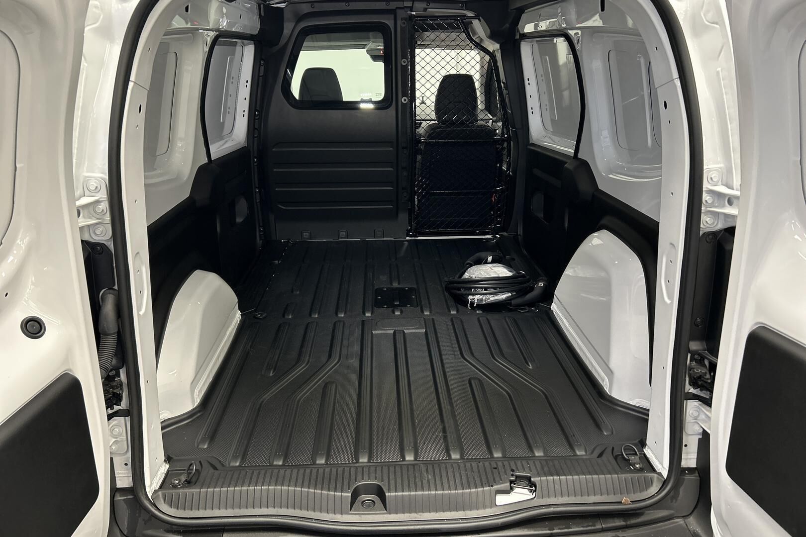 Nissan Townstar iso kuva 11