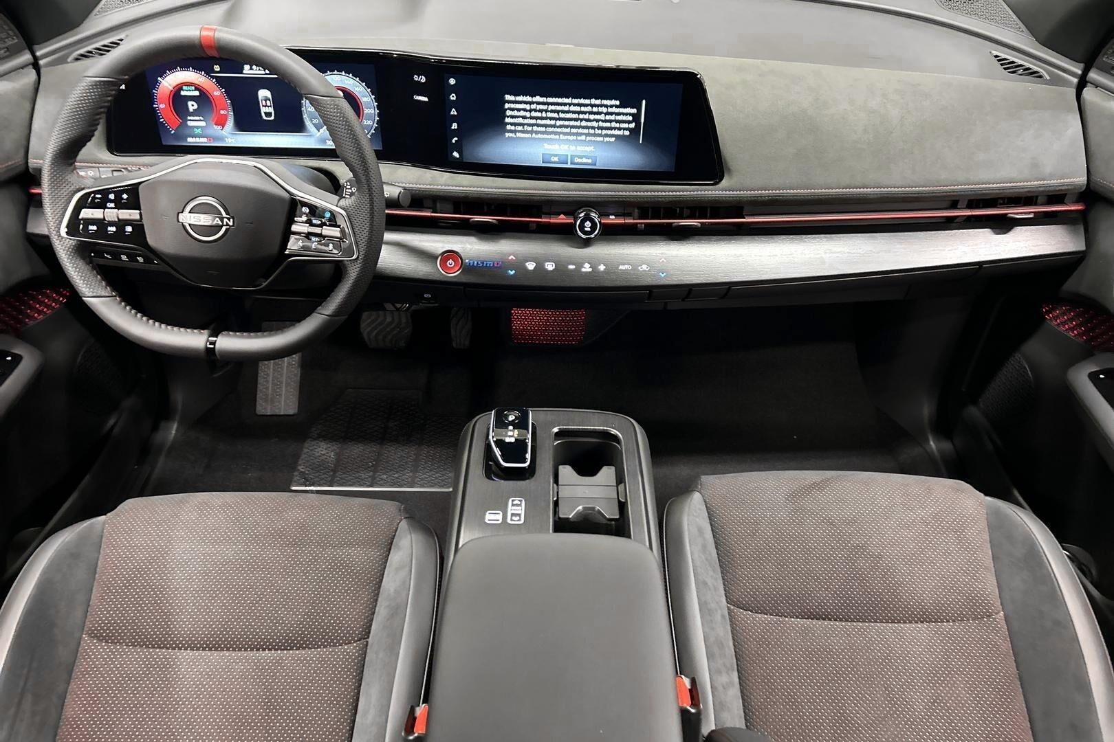 Nissan Ariya iso kuva 10