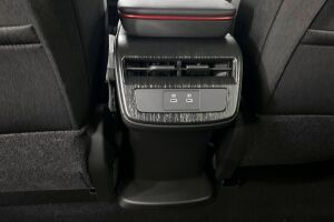 Nissan Ariya esikatselu 24