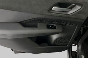 NISSAN Ariya esikatselu 30