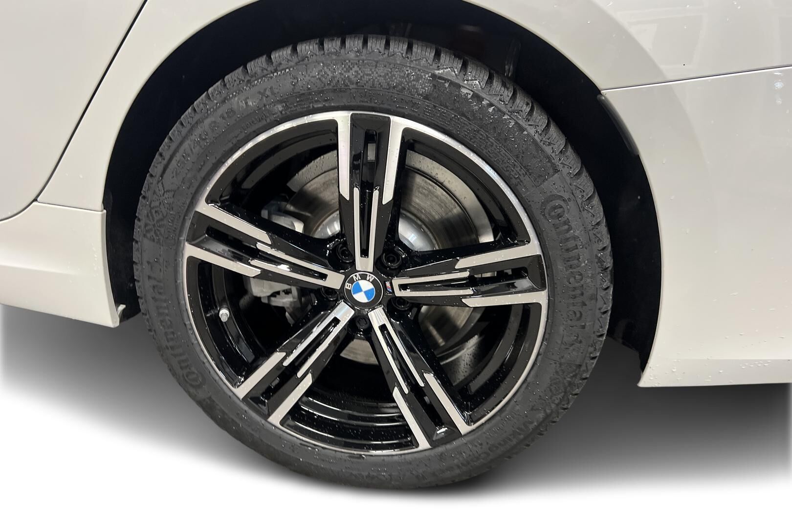 BMW 3-sarja iso kuva 16