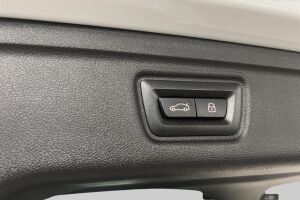 BMW 3-sarja esikatselu 17