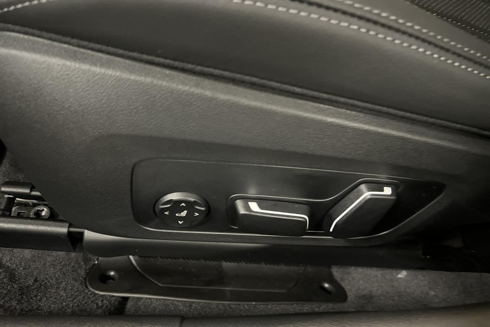 BMW 3-sarja iso kuva 20