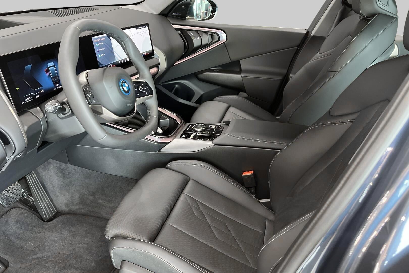 BMW X3 iso kuva 7