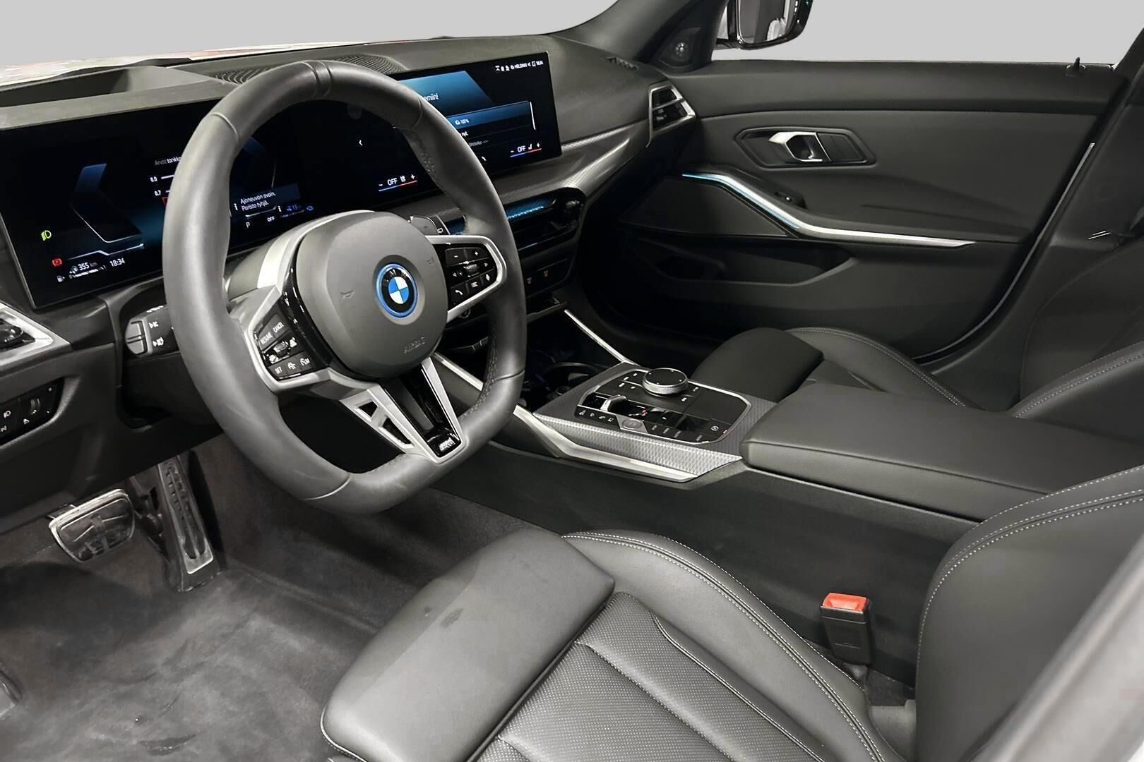 BMW 3-SARJA iso kuva 8