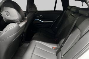 BMW 3-SARJA esikatselu 9