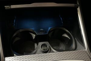 BMW 3-SARJA esikatselu 20