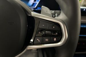 BMW 3-SARJA esikatselu 23