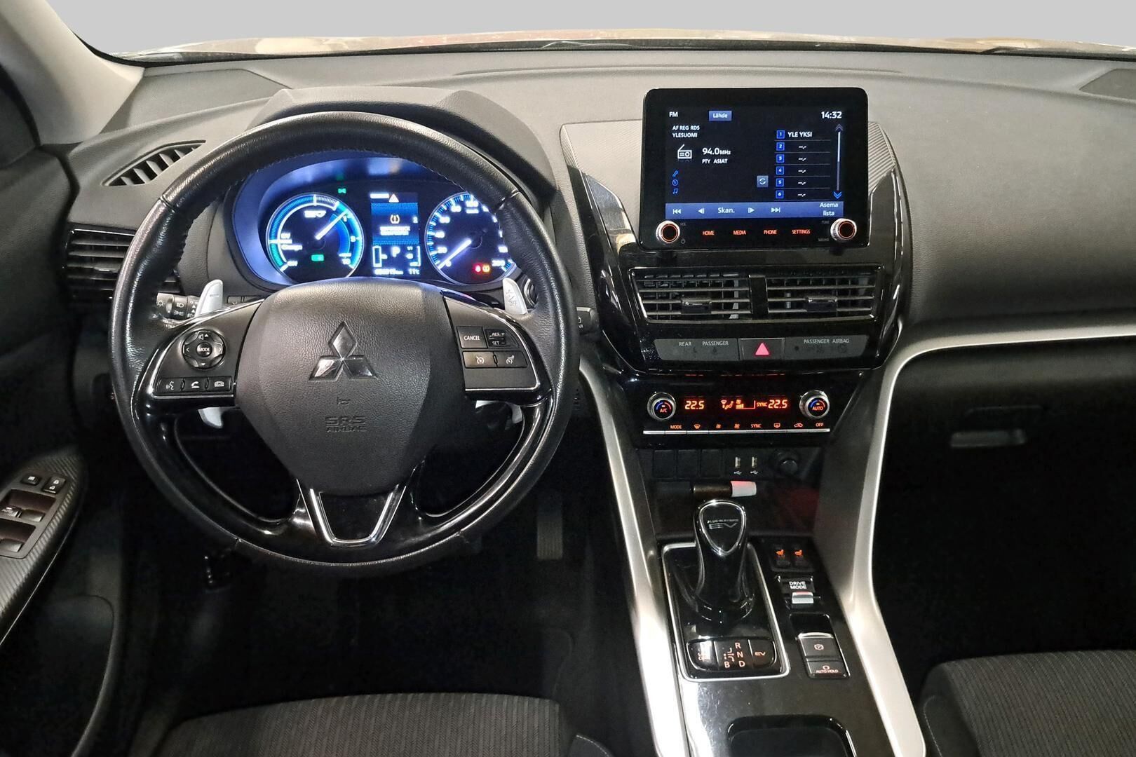 MITSUBISHI ECLIPSE CROSS iso kuva 1