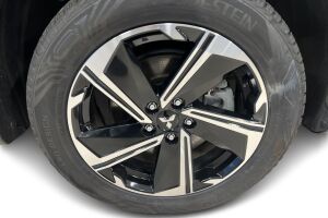 MITSUBISHI ECLIPSE CROSS esikatselu 11