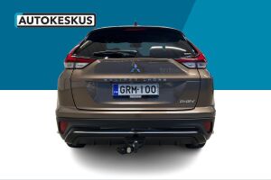 MITSUBISHI ECLIPSE CROSS esikatselu 4