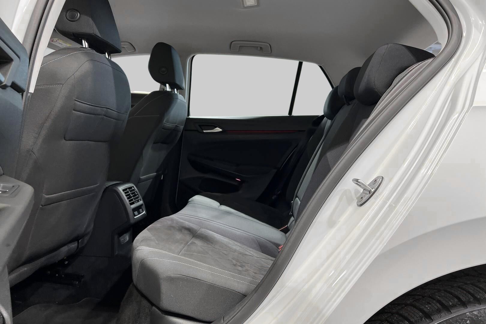 VOLKSWAGEN GOLF iso kuva 10