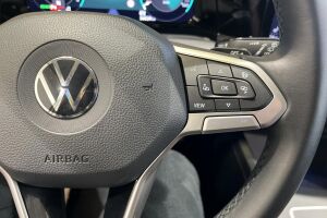 VOLKSWAGEN GOLF esikatselu 30