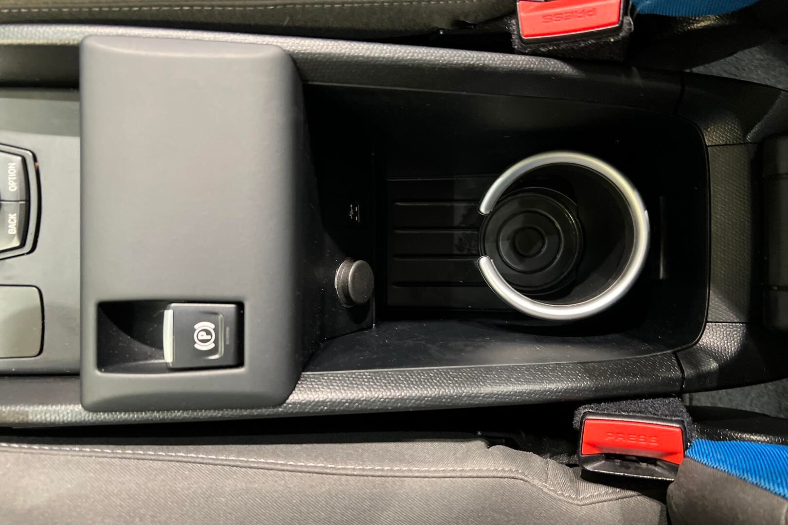 BMW I3S iso kuva 25