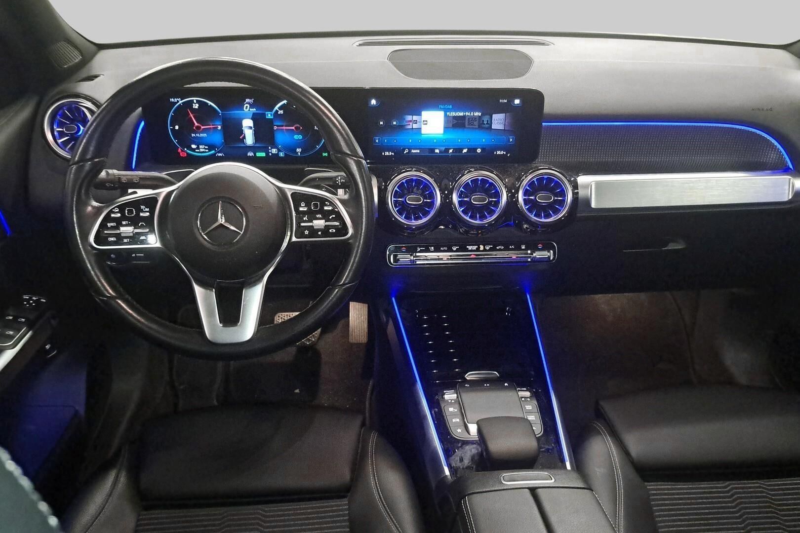 MERCEDES-BENZ EQB iso kuva 1