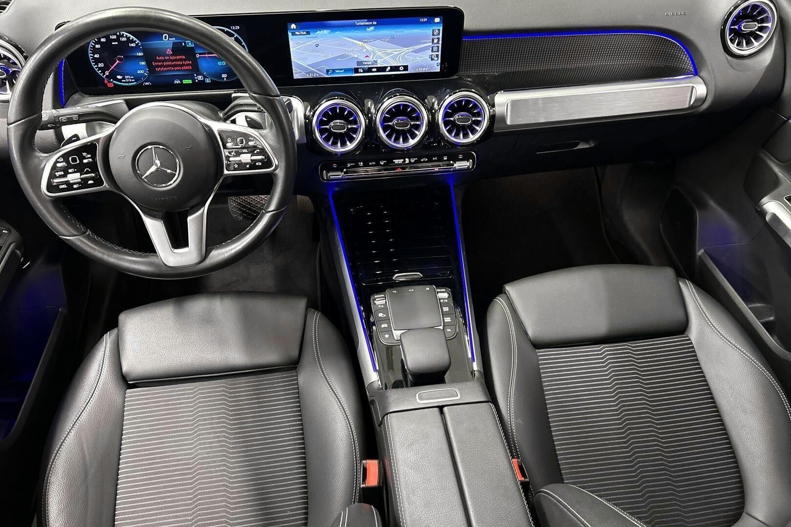 MERCEDES-BENZ EQB iso kuva 20