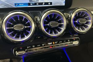 MERCEDES-BENZ EQB esikatselu 14