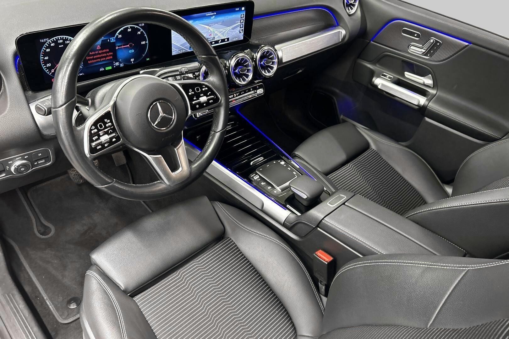 MERCEDES-BENZ EQB iso kuva 4