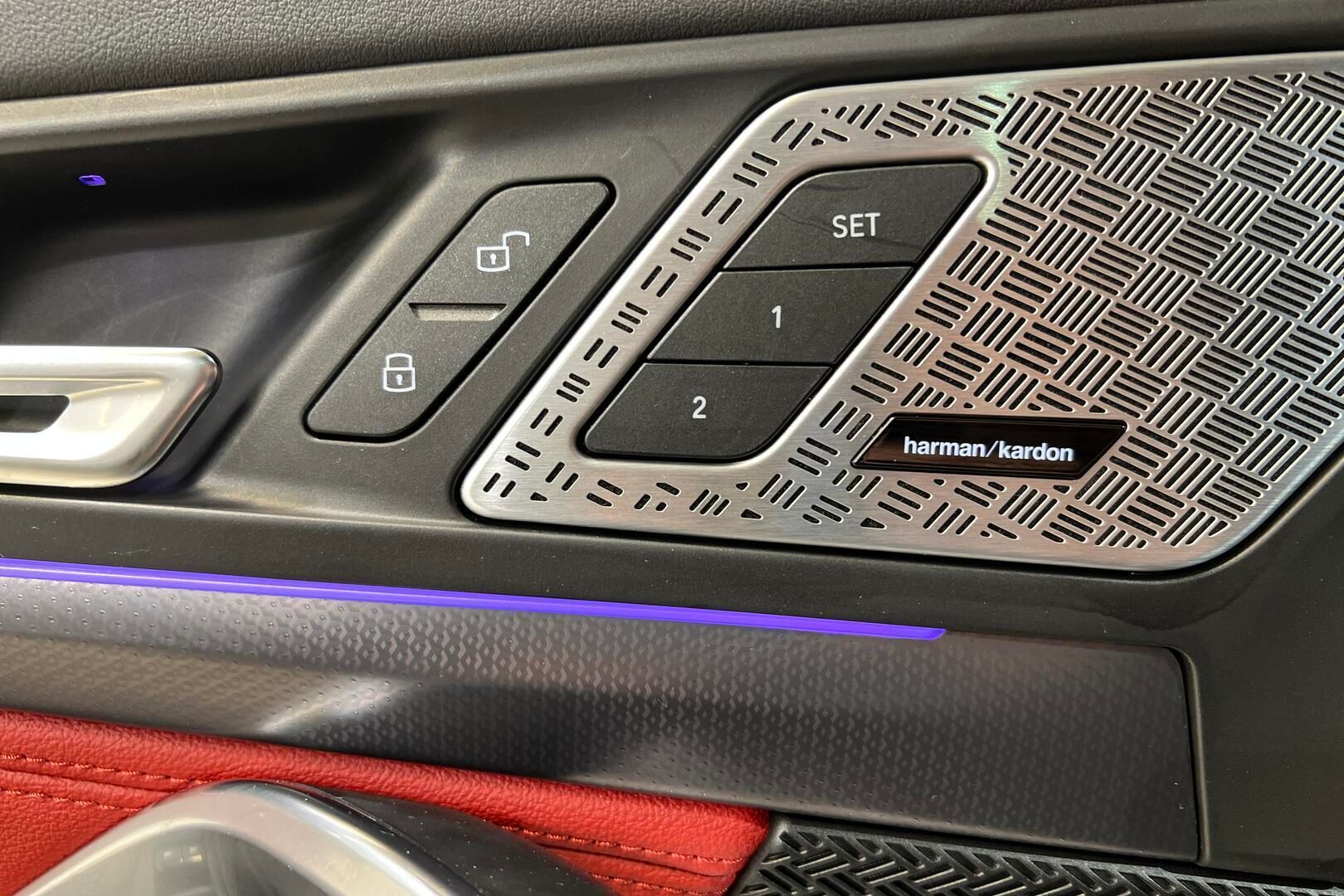 BMW IX1 iso kuva 29