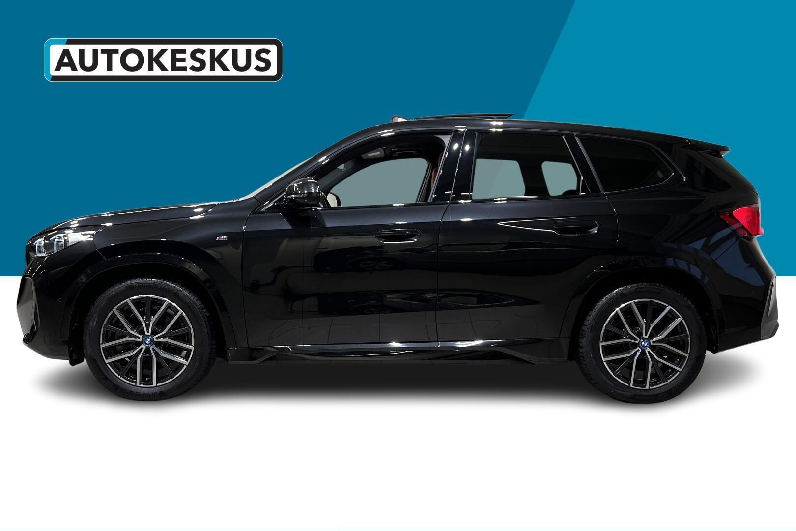 BMW IX1 iso kuva 8