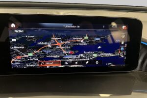 MERCEDES-BENZ EQC esikatselu 15