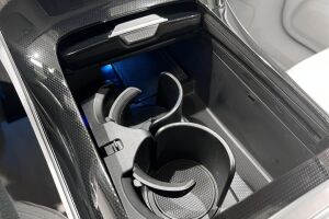 MERCEDES-BENZ EQE esikatselu 24