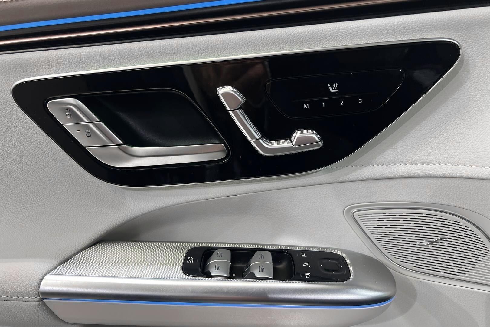 MERCEDES-BENZ EQE iso kuva 30