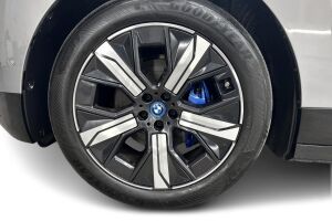 BMW IX esikatselu 13