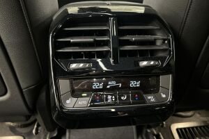 BMW IX esikatselu 25