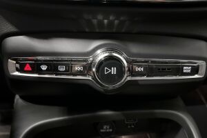 VOLVO XC40 esikatselu 16