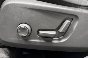 VOLVO XC40 esikatselu 20