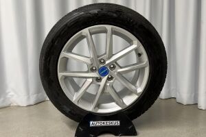 VOLVO XC40 esikatselu 21