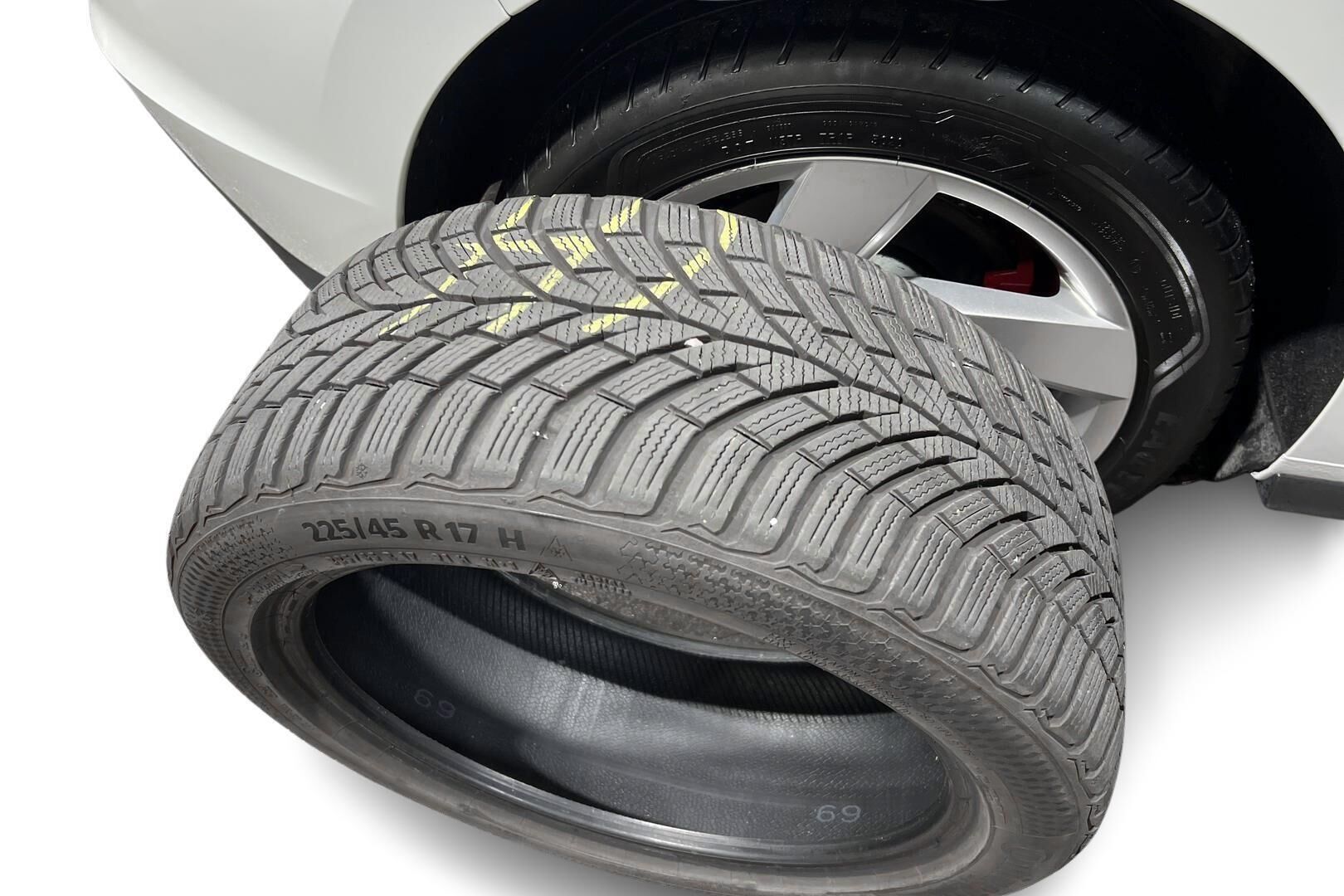 VOLKSWAGEN GOLF iso kuva 18