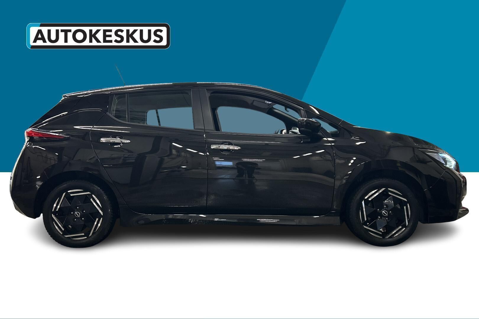 NISSAN LEAF iso kuva 5