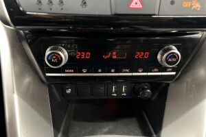 MITSUBISHI ECLIPSE CROSS esikatselu 19