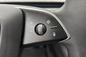 TESLA MODEL 3 esikatselu 11