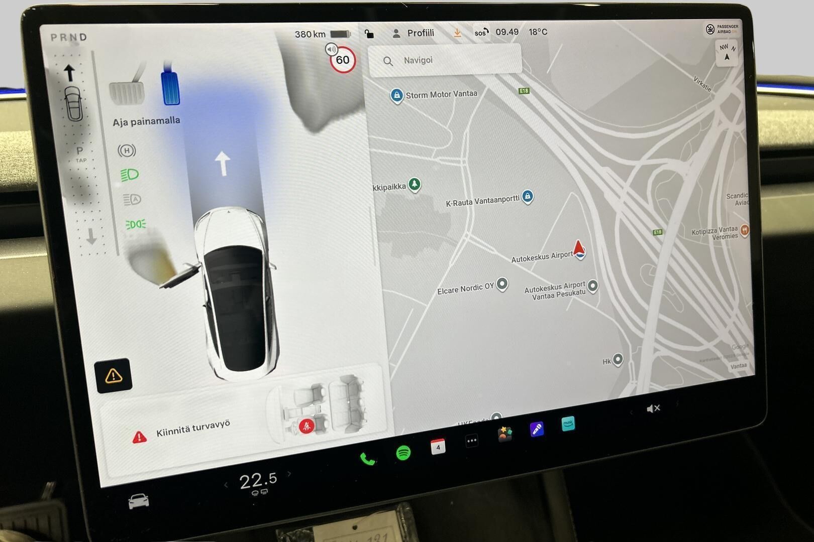 TESLA MODEL 3 iso kuva 21