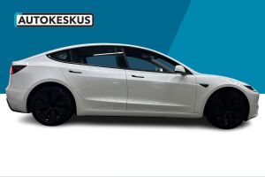 TESLA MODEL 3 esikatselu 2