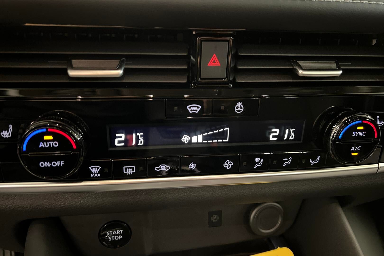 Nissan Qashqai iso kuva 21