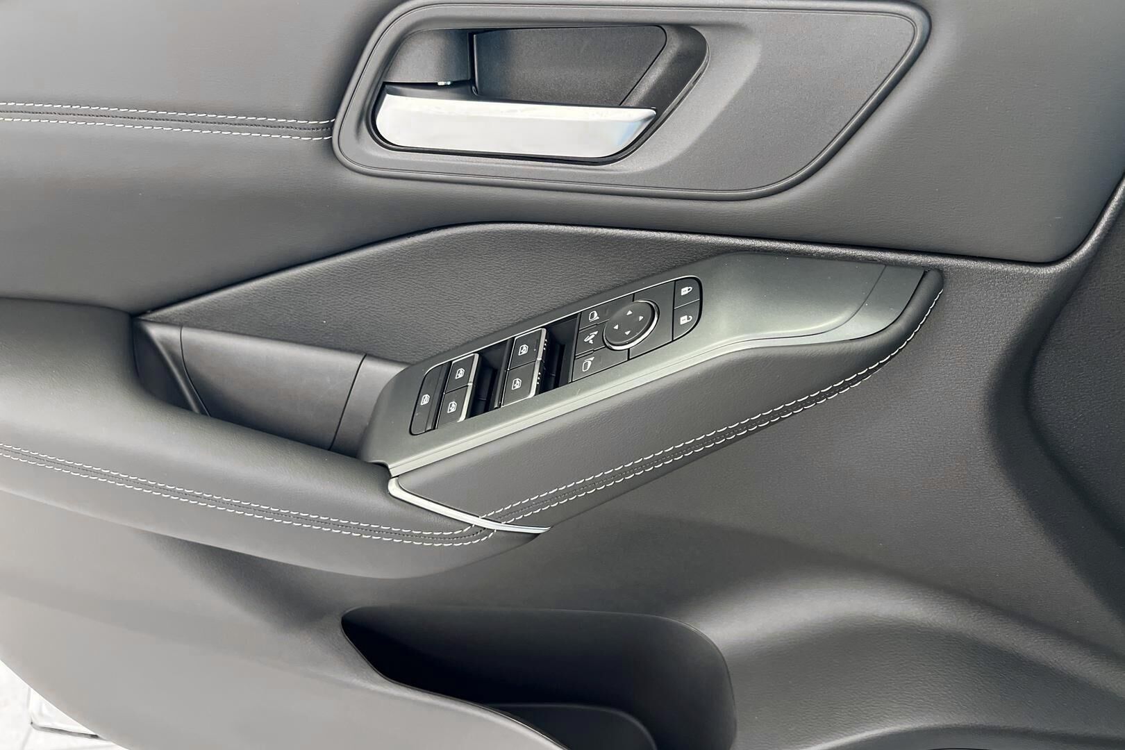 Nissan Qashqai iso kuva 22