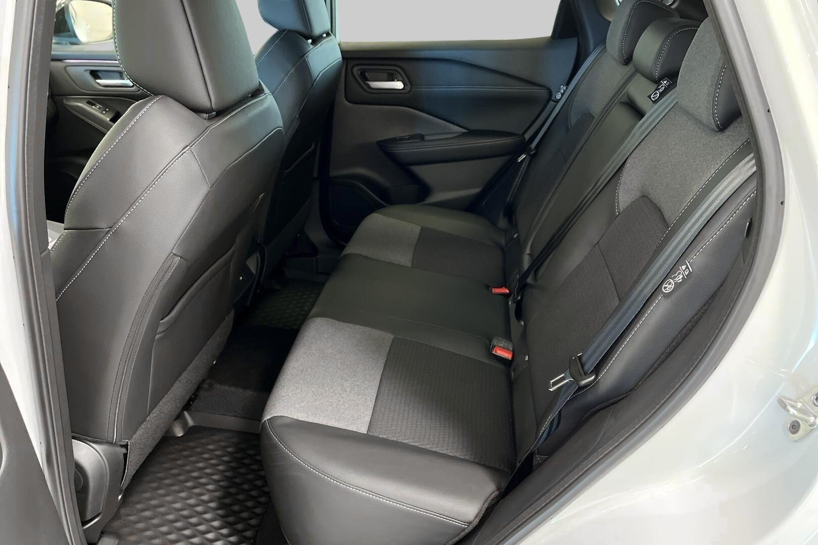 Nissan Qashqai iso kuva 5