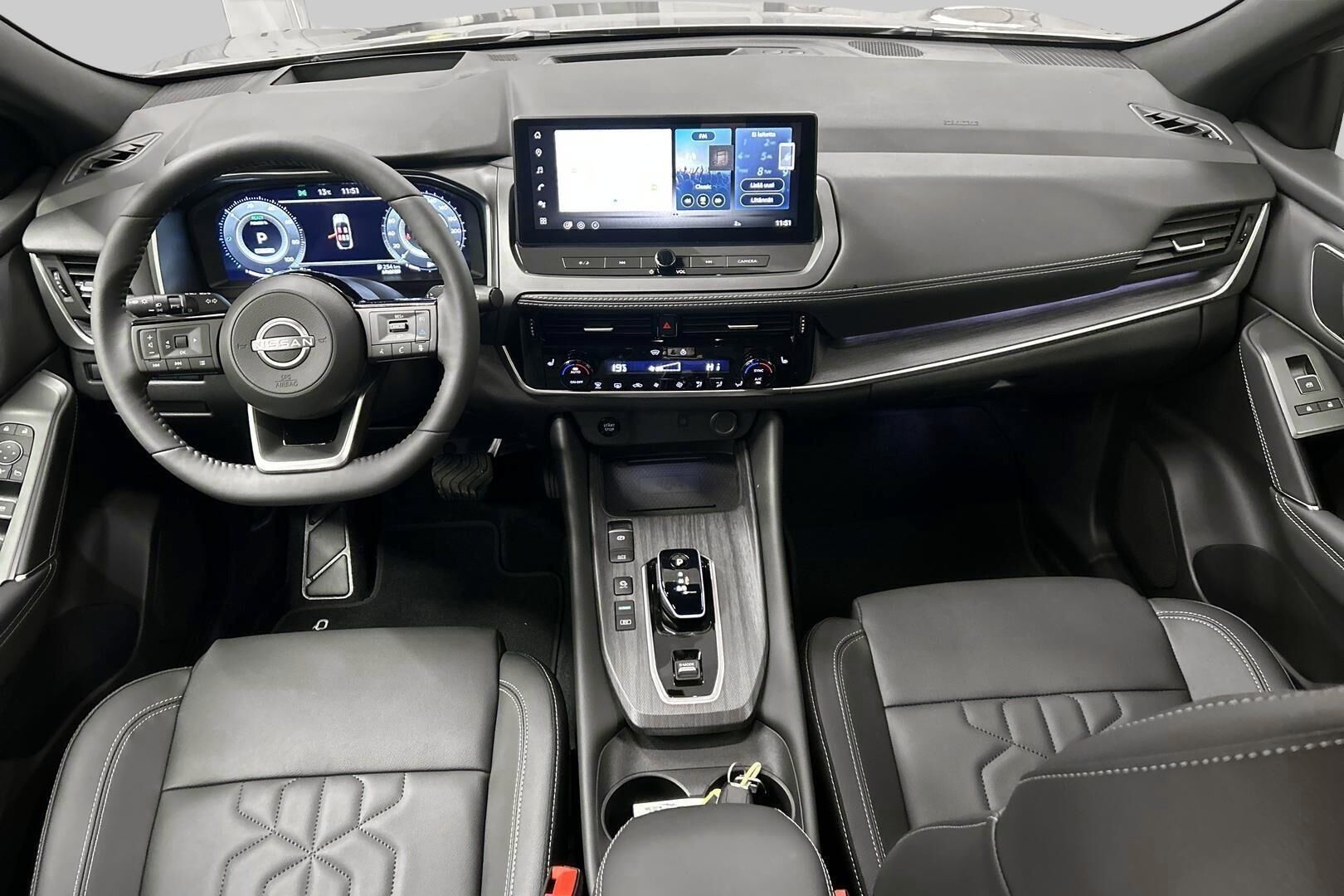 Nissan Qashqai iso kuva 10