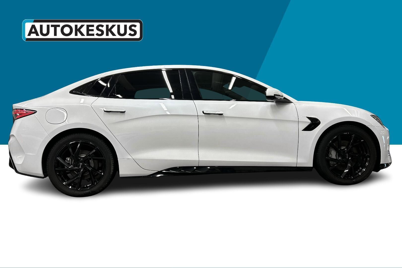 BYD Seal iso kuva 19